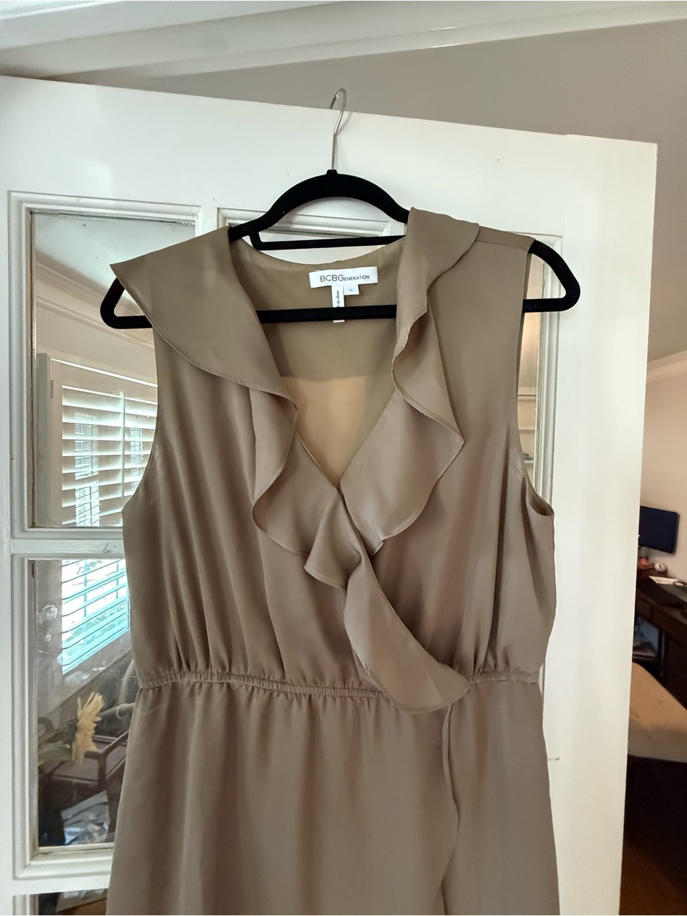 BCBGeneration Taupe Ruffle V-Neck Sleeveless Dress